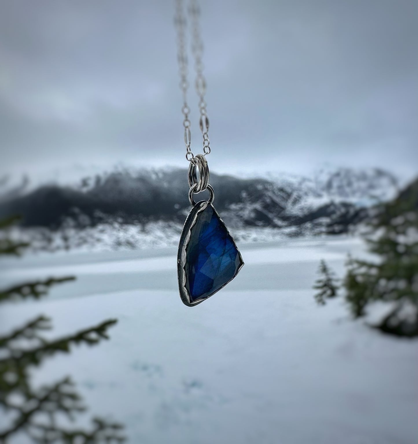 Waves of Wonder - Blue Labradorite // Silver Necklace